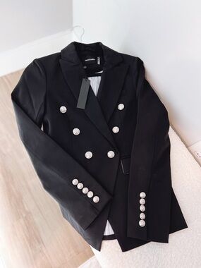 DOLCE CABO $195msrp XS NEW double-Breasted Black Blazer with Silver Buttons